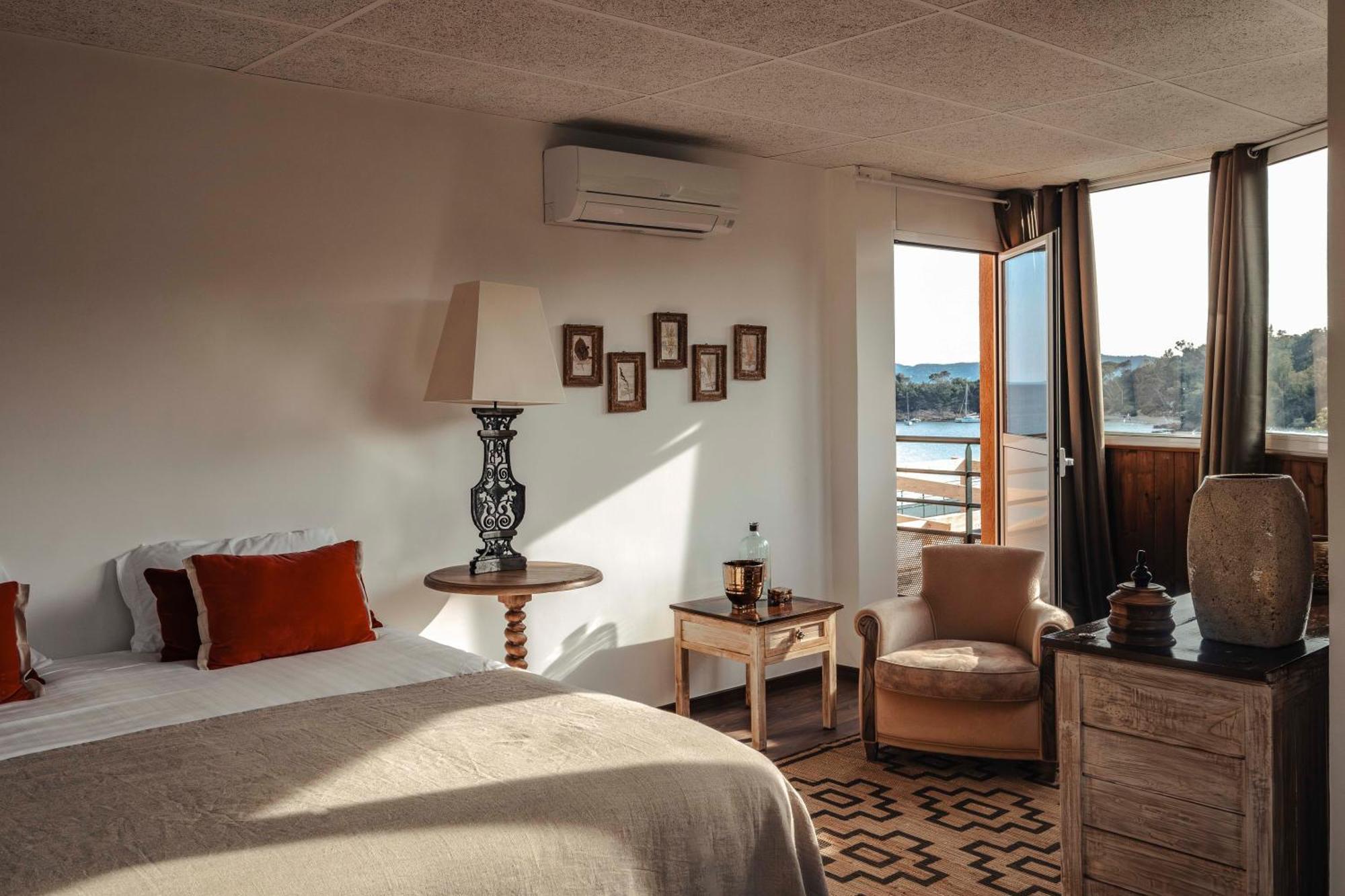 Surplage Hotel Cavaliere Ле-Лаванду Экстерьер фото