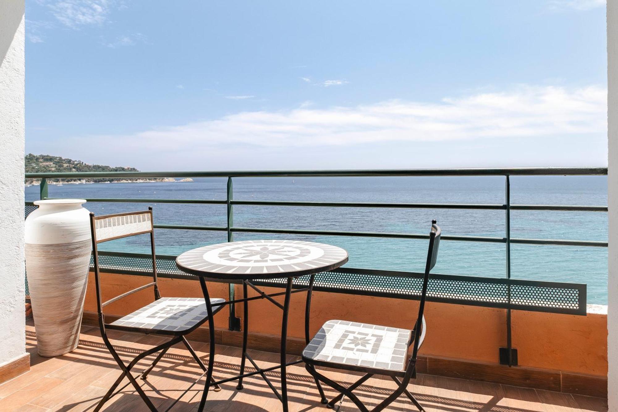 Surplage Hotel Cavaliere Ле-Лаванду Экстерьер фото